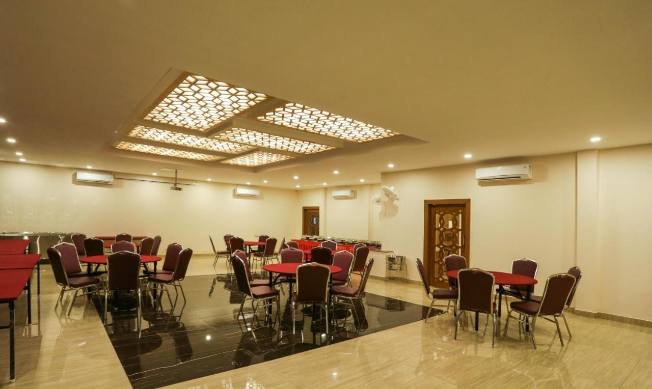 Treebo Blessing Bells Hotel Dehradun Luaran gambar